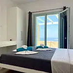 House Theasis - Allparos Villa *