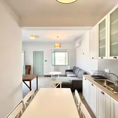 House Theasis - Allparos Villa *